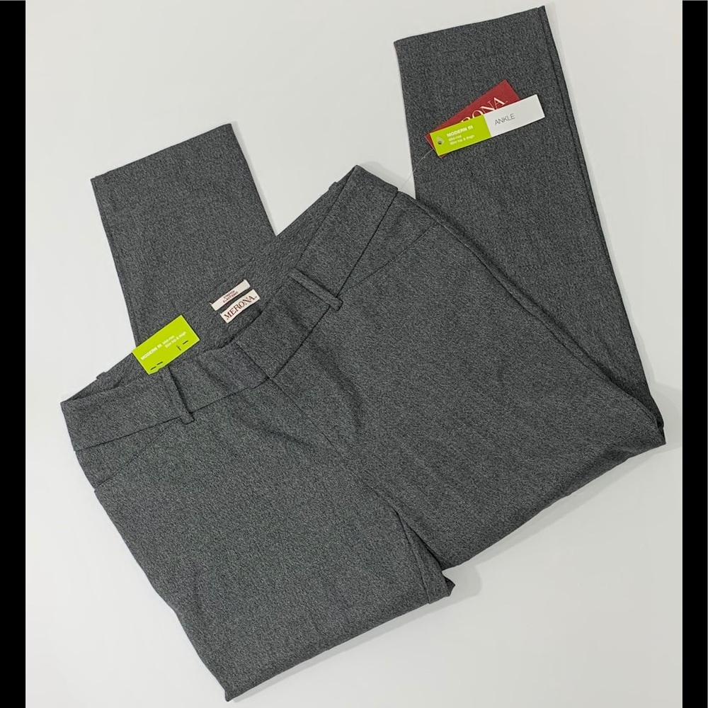 NWT! Modern Fit Ankle Pant Sz 10